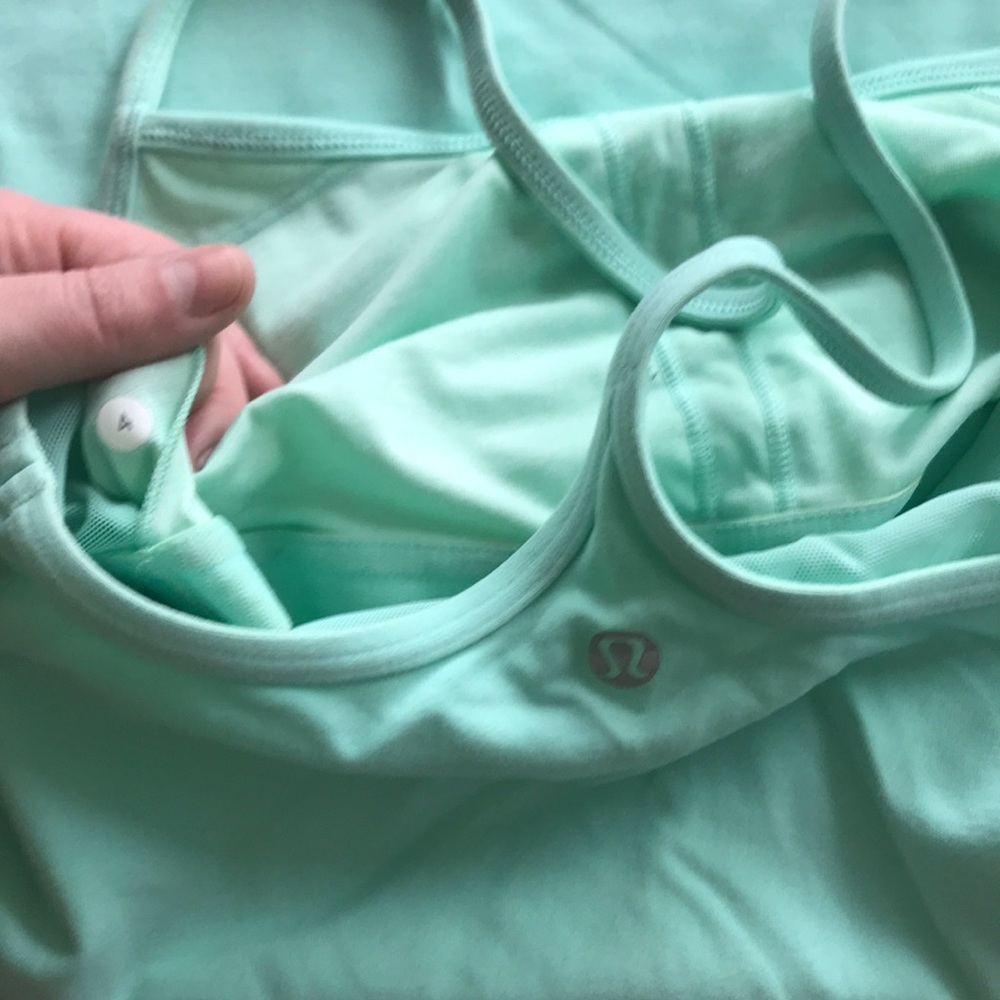 Lululemon Power Y Tank Sz 4 Mint toothpaste - Picture 3 of 3